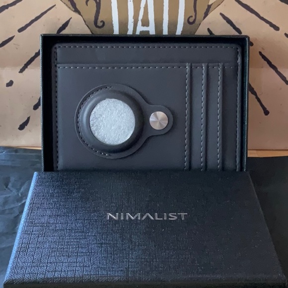 NIMALIST LEATHER AIRTAG WALLET - Picture 13 of 16